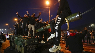 Сирийските бунтовници обявиха в телевизионно изявление рано тази сутрин че