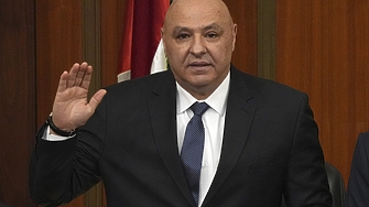 Подкрепяната от Иран Хизбула днес отложи срещата си с президента