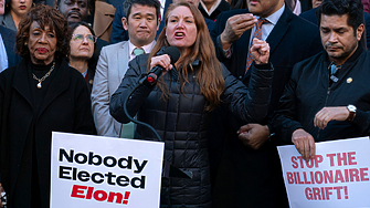 Американски съдия нареди на правителството на Доналд Тръмп да преустанови плана си