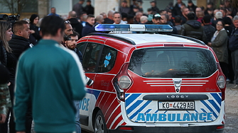 Тази сутрин е починал шофьор на линейка който в продължение на