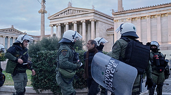 Гърция е блокирана от 24 часова общонационална стачка предаде днес