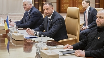 Пътищата за справедлив и устойчив мир включително пълно примирие многонационален