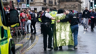 Двадесет и седем души сред които четири деца са били