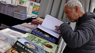 Пролетният панаир на книгата бе открит днес пред Националния дворец на