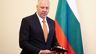 Премиерът Росен Желязков вчера отново избра да използва встъпителните думи