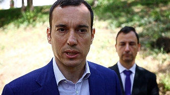 Нямам повод да си говоря с хора които държат за