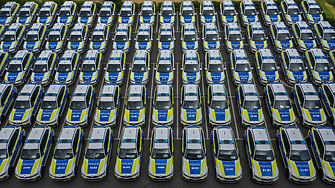 Две частни лица горди притежатели на ламборгини и ферари летят