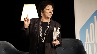 На 80 г почина поетесата писателка и издателка Божана Апостолова Тъжната новина