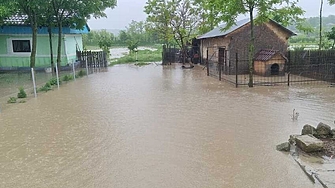 Голяма част от Румъния е обхваната от лошо време обилни