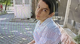 Пето РУ СДВР издирва по молба на близките Калоян Атанасов 14 годишен Висок е