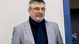 С гласовете на ГЕРБ СДС ДПС Ново начало на Делян Пеевски БСП