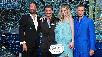 Случващото се на Земя 828 през 1964 г във Фантастичната четворка