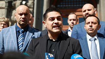 След прясно отхвърления четвърти вот на недоверие към правителството се