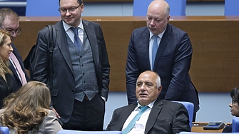 Премиерът Росен Желязков намигна днес на парламента да предприеме законодателни