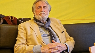 Отиде си поетът и преводач Кирил Кадийски съобщиха от издателство