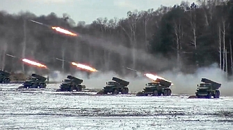 Американски военнослужещи наблюдаваха днес съвместните военни маневри на Русия и