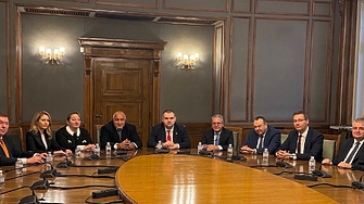 Пълен напред за пълен мандат на правителството обявиха днес от