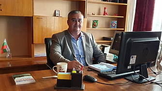 Кметът на село Гроздьово община Долни чифлик Ирхан Хасан е