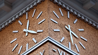 Връщането към астрономическото часово време ще се извърши в 04 00 тази