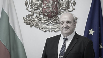 Напусна ни на 65 годишна възраст доцент Стоян Андонов зам министър на