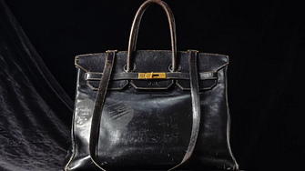 Оригиналната чанта изработена специално за покойната актриса Джейн Бъркин бе