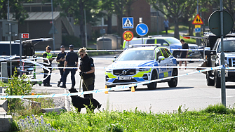 През септември премиерът на Швеция Улф Кристерсон обяви че страната планира да