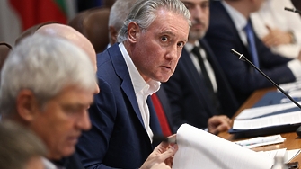 Кирил Домусчиев разкритикува предишните власти и даде съвети към бъдещото