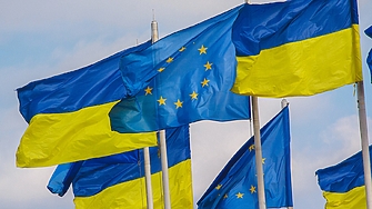 Европейската комисия и украинският парламент приеха споразумението за заема за