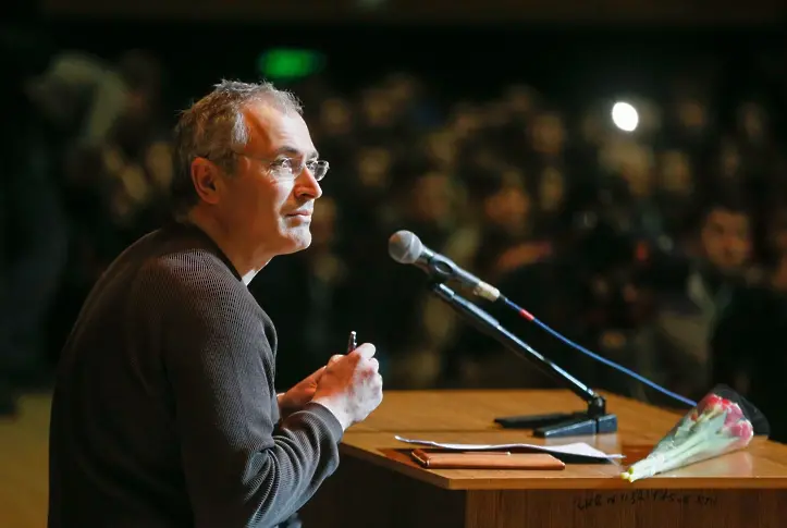 Ходорковски иска швейцарско жителство