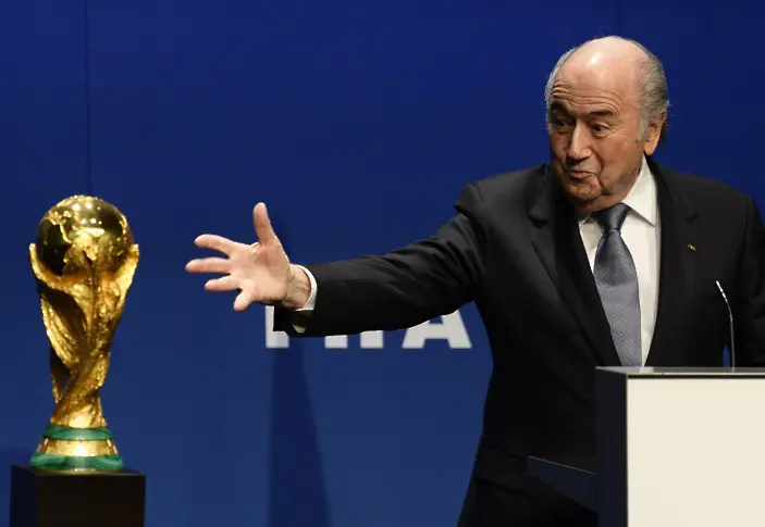 Катар спечелил Мондиала през 2022 г. с помощта на Никола Саркози
