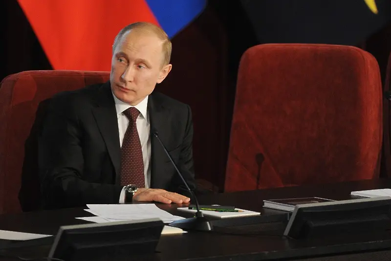 Западните санкции удрят все по-близо до Путин