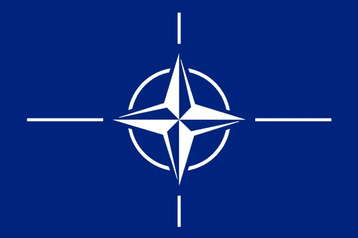 НАТО замрази сътрудничеството с Русия
