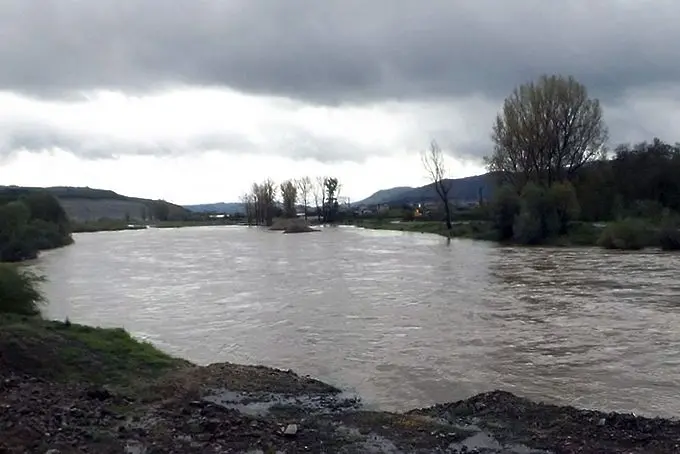 Село Априлово остава под вода заради наводненията