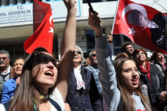 Турция вдигна забраната за Twitter