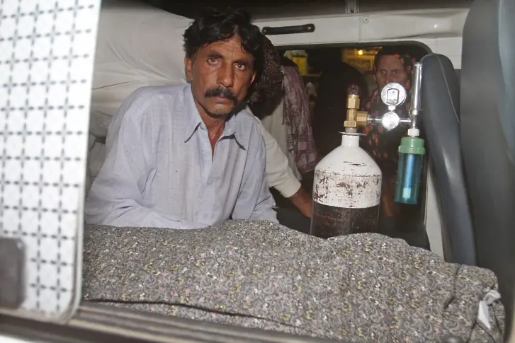 Роднини убиха с камъни бременна жена в Пакистан. Отказала брак с братовчед
