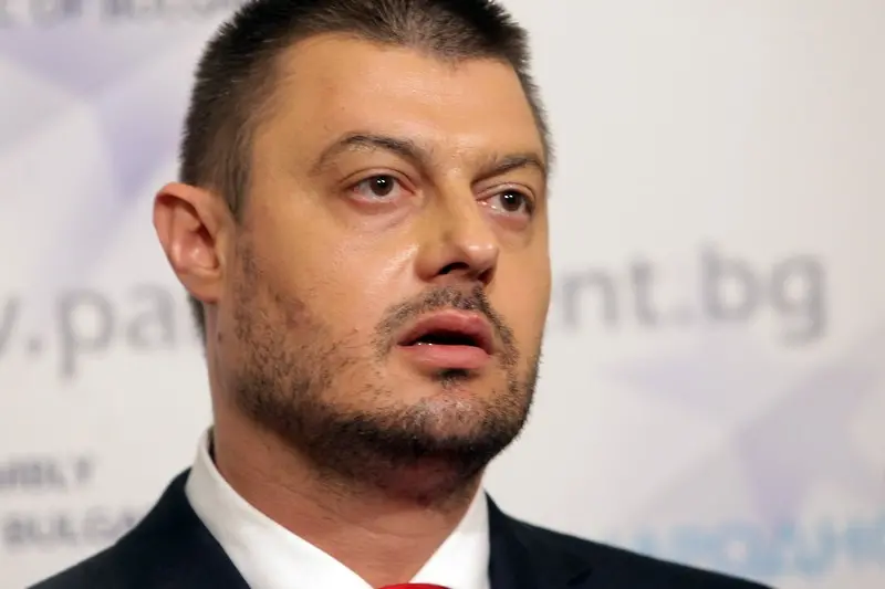 Бареков обещавал кебапчета на циганите, но след изборите 