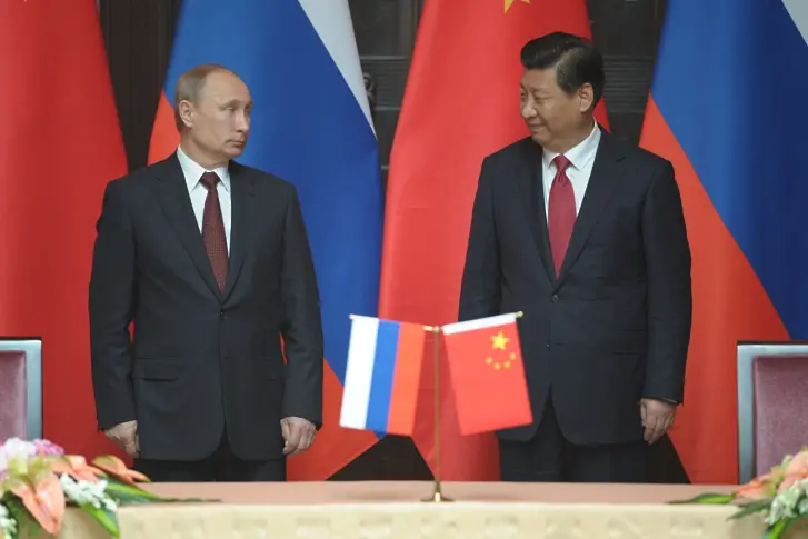 „Русия и Китай не са съюзници, но противникът им е общ“