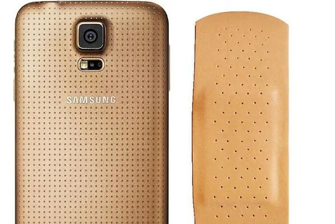 Samsung сменят главния си дизайнер, Galaxy S5 приличал на лейкопласт