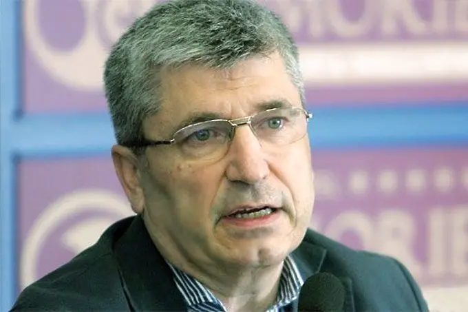 И. Василев:  Вие не знаете, че Пеевски е айсбергът на корупцията - трябва ви официално мнение от Анкара?