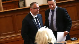 Янаки Стоилов поиска лидерския  пост в БСП, защото бил независим от ДПС