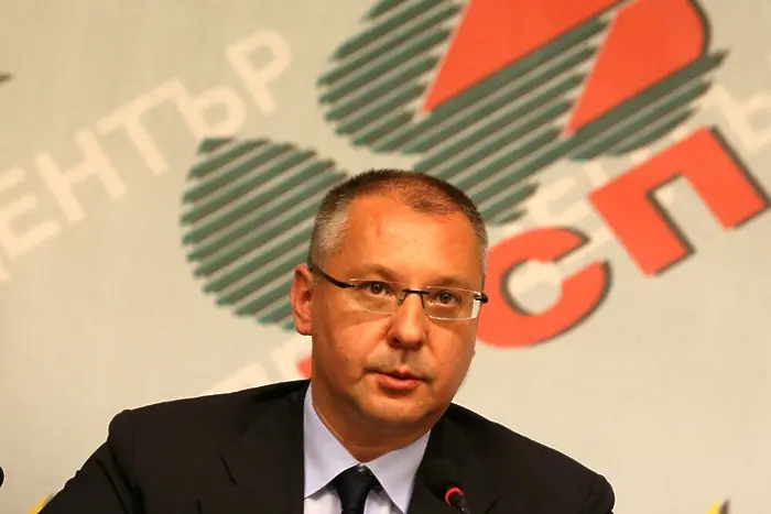 Станишев подава оставка, конгрес на 27 юли (обновена + снимки)