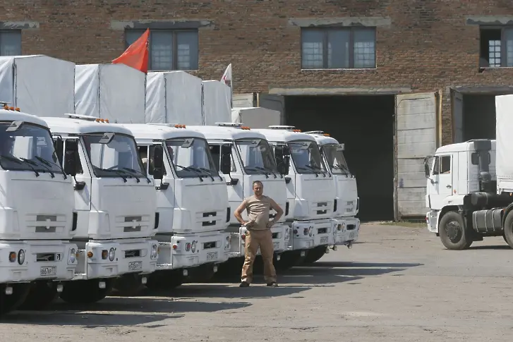 Руският конвой с храни премина в Украйна