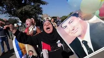 Оправдаха Мубарак за 800 убийства