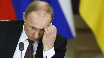Путин: Поевтиняването на петрола е политическо