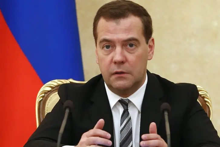 Медведев: В криза е еднакво тежко и на премиера, и на президента