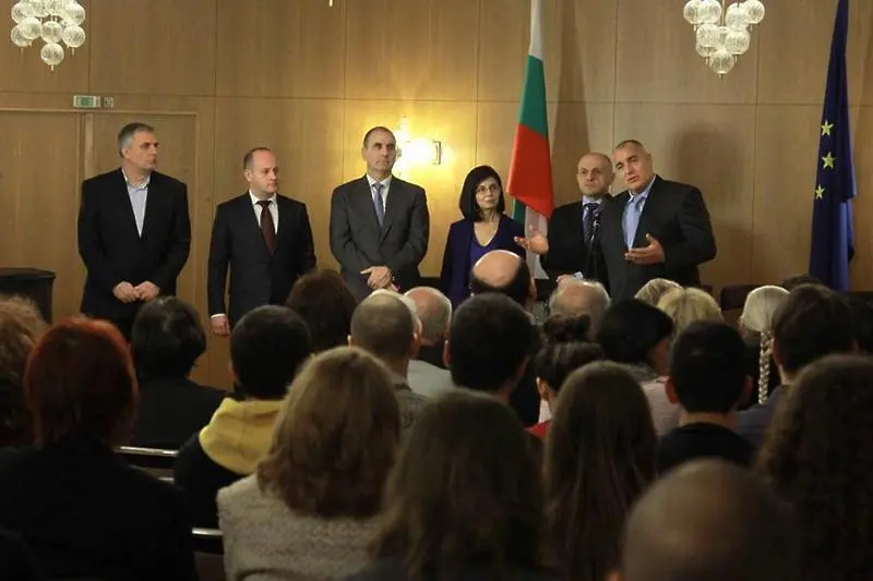 Борисов в Берлин: Управляващите са единни