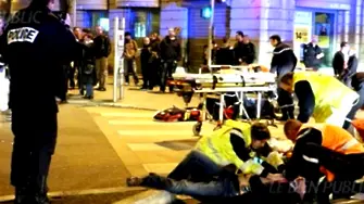 Луд гази 11 души във Франция, крещи 