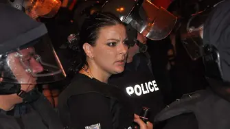МВР проверява полицайката с фашистки постове във Фейсбук