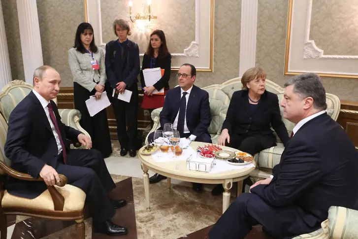Украйна след Минск - крачка напред, две назад по пътя към ЕС