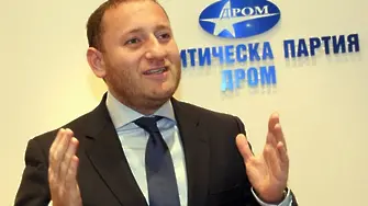Депутатът Илия Илиев плаши с прокурор за омраза срещу ромите